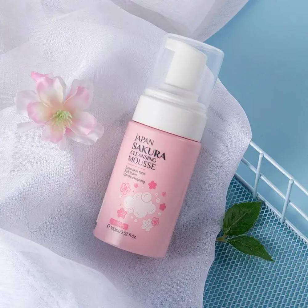 Пінка для вмивання омолоджуюча Сакура Laikou japan sakura cleanser 100мл