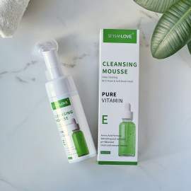 Пінка-мус з щіточкою Sersanlove Pure vitamin E Cleansing Mousse