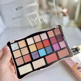 Універсальний подарунковий бокс декоративної косметики 9в1